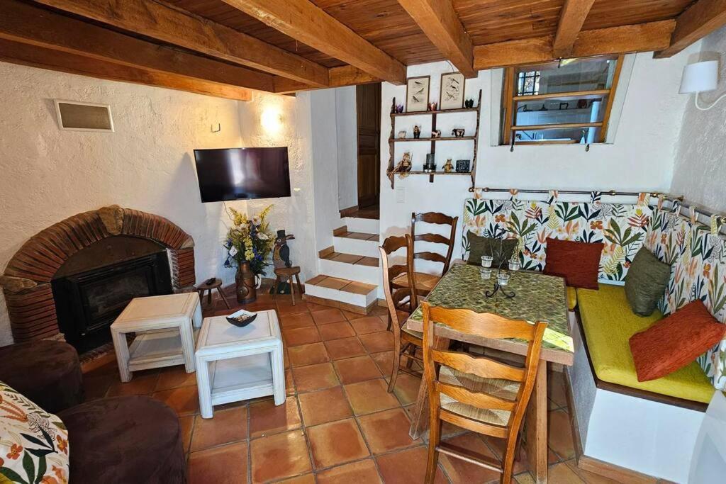 Mazet Holiday home Saint-Cezaire-sur-Siagne